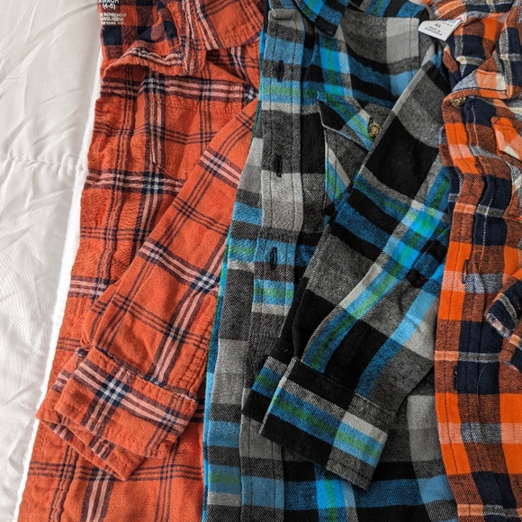 Kids flannel button down & pearl snap shirts - Picture 4 of 8